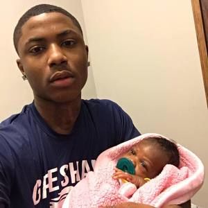 Meet your Posher, Alicia